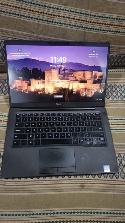 Dell Latitude 7400