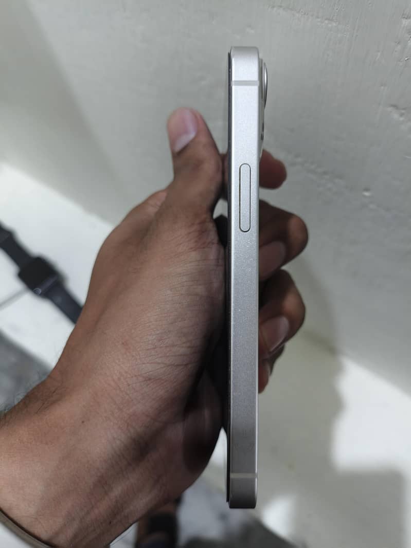 Apple iPhone 13 mini 3