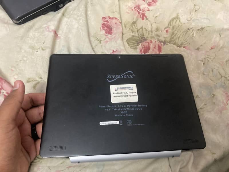 Laptop 0