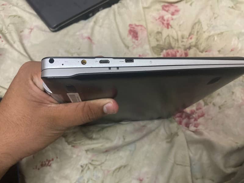 Laptop 4