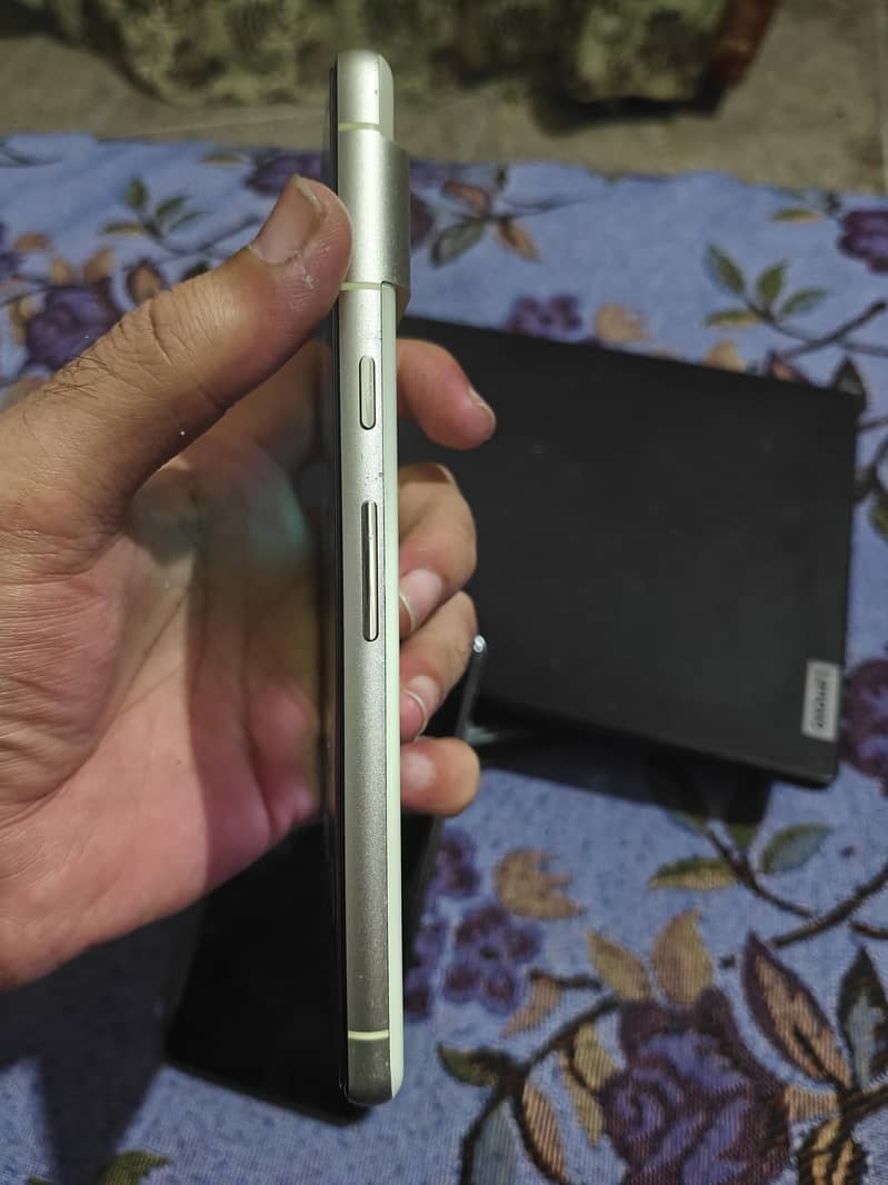Google Pixel 7 3