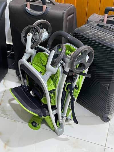 Australian baby pram cabin friendly