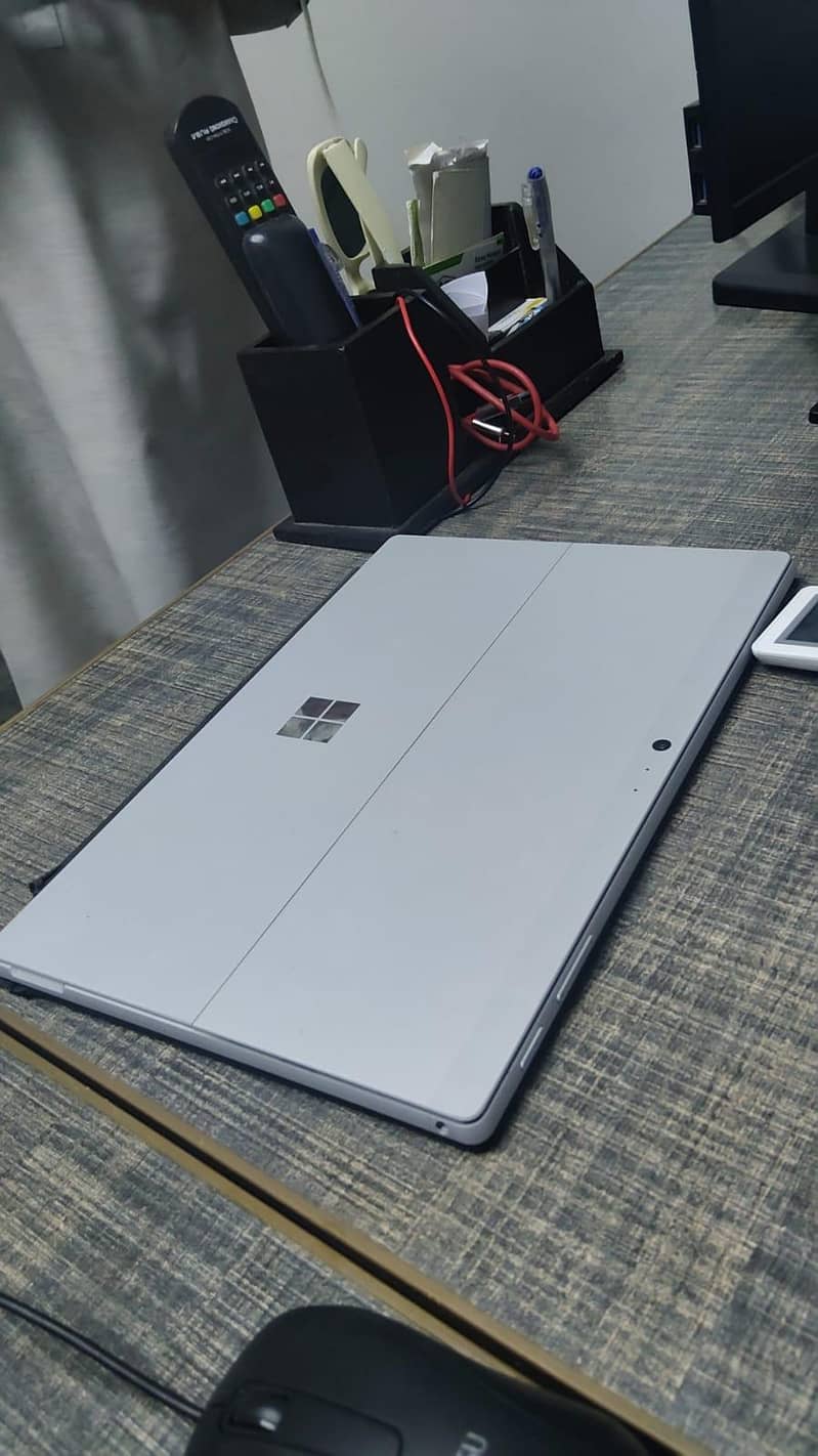 surface laptop 0