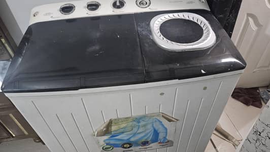 Kenwood washing machine n dryer