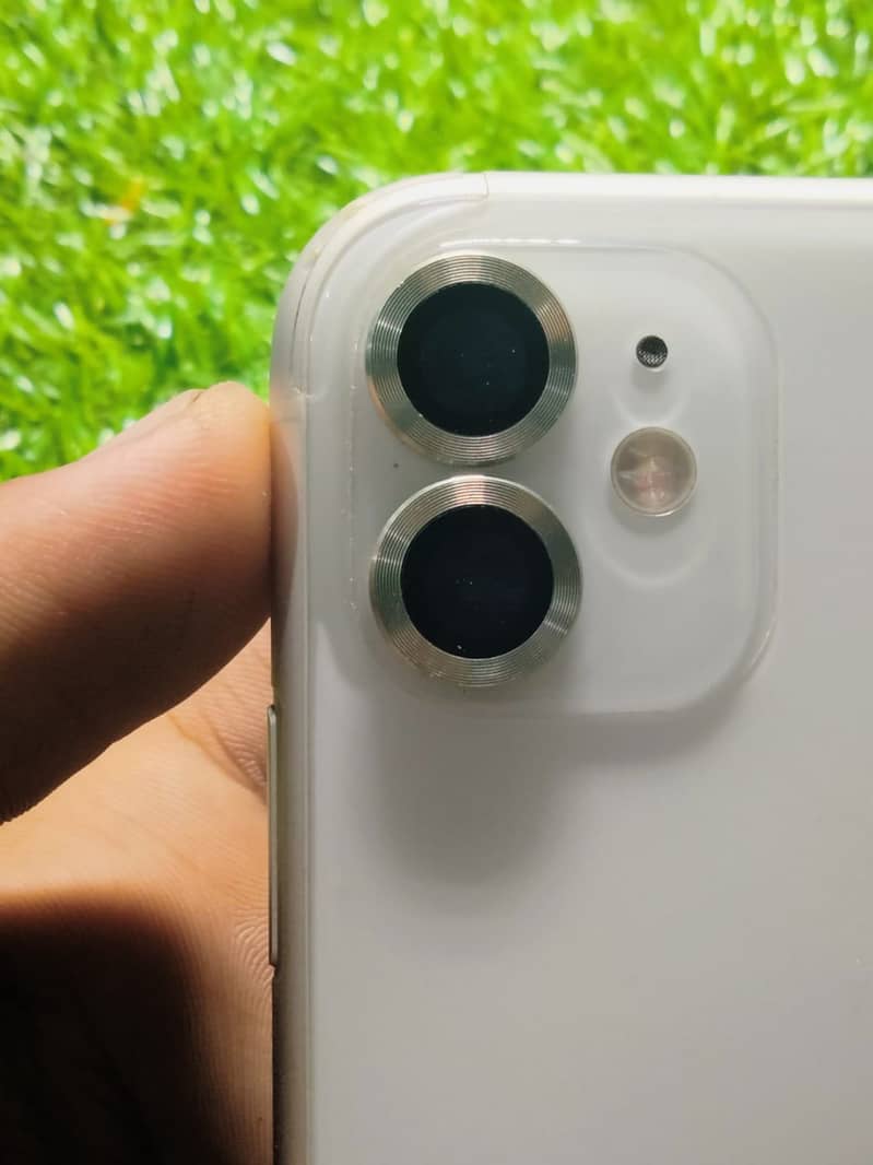 iPhone 11 6