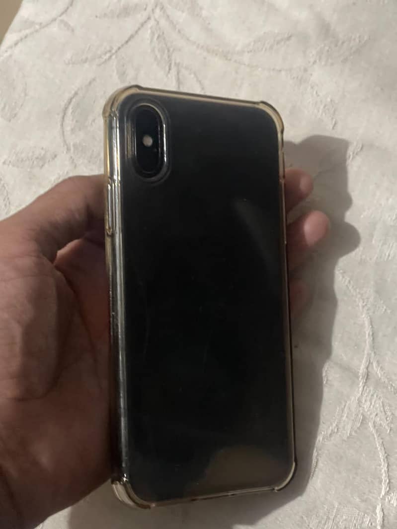 Apple iPhone X 4