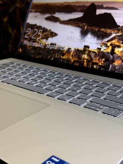 Dell Inspiron 16 5620 (Core i7-1255U, 16GB) - Great Condition 16” FHD+