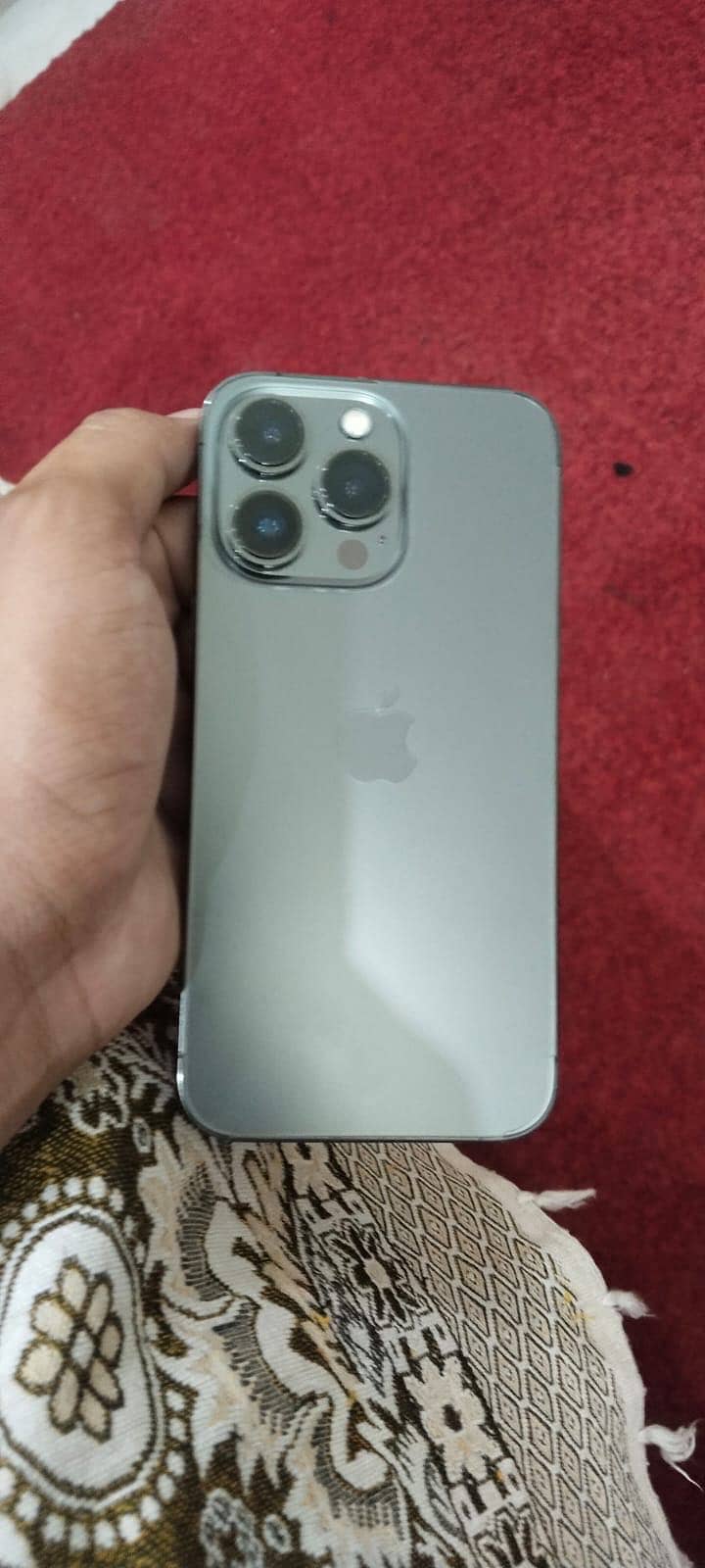 Apple iPhone 13 Pro 8