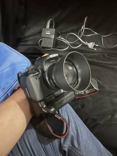 Canon EOS 700D Camera Kit For Sale