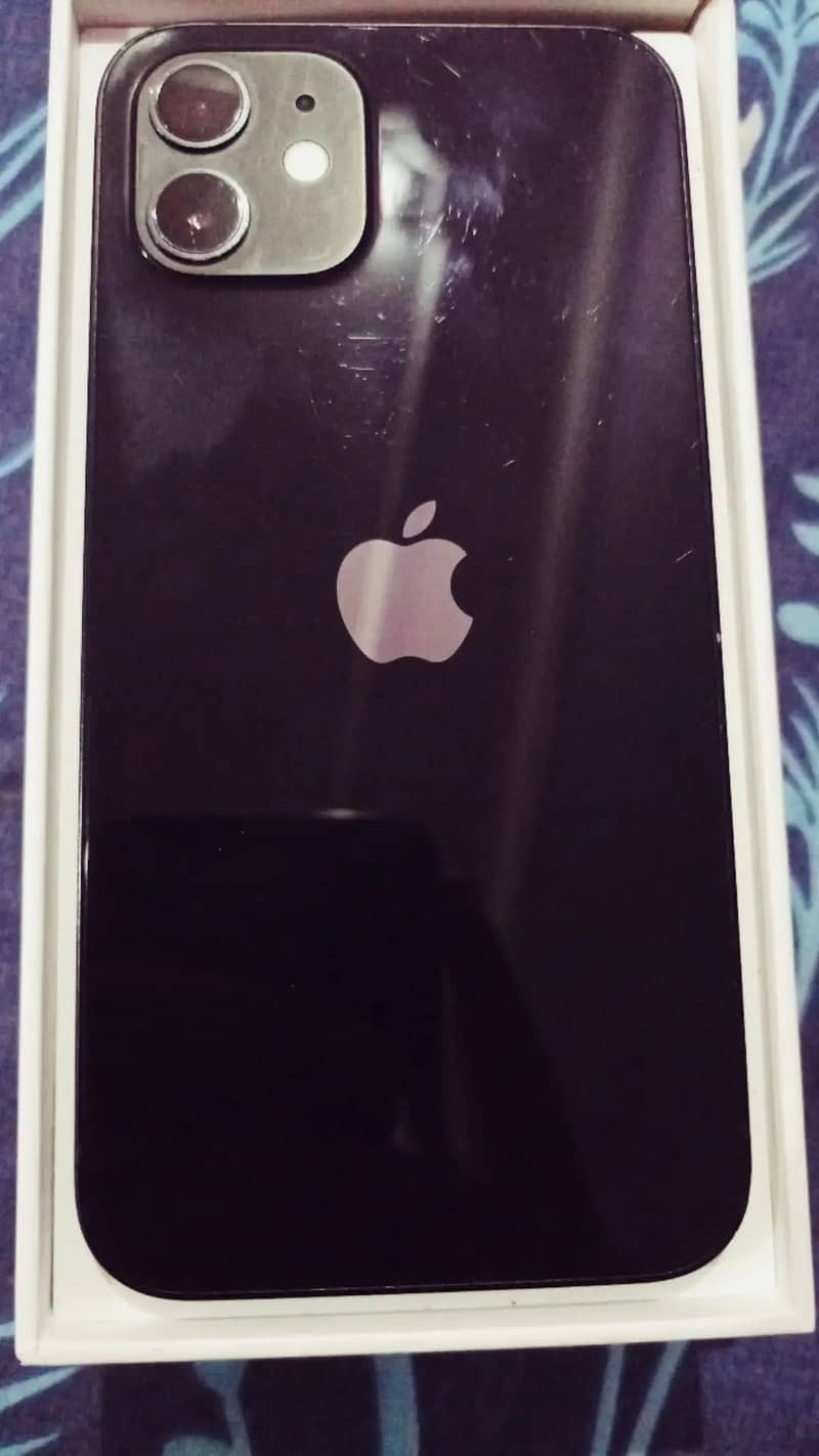 Apple iPhone 12 3