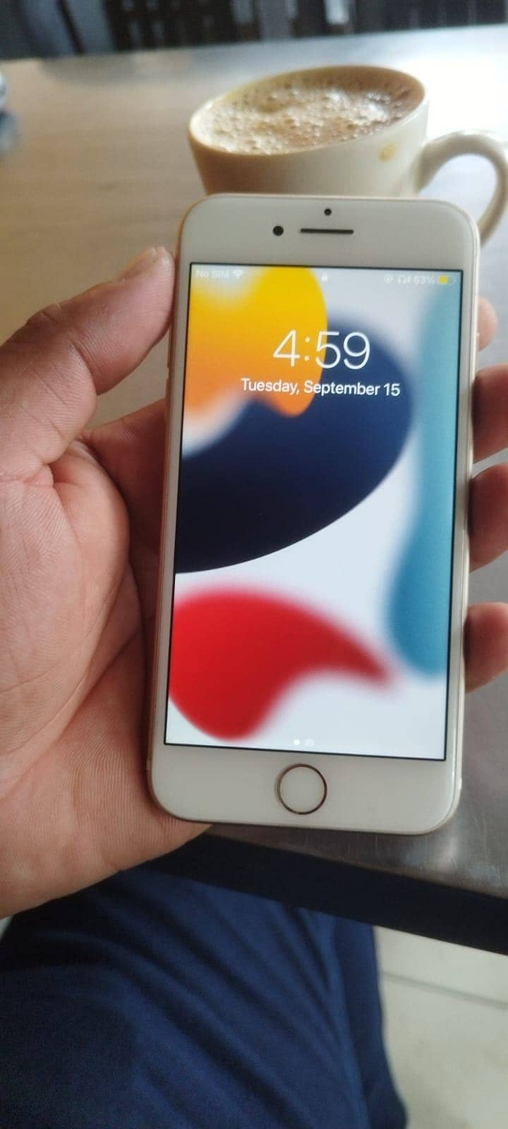 Apple iPhone 7 0