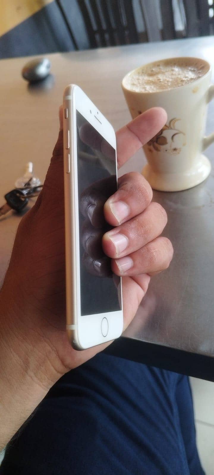 Apple iPhone 7 4