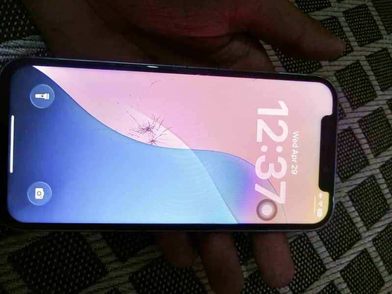Apple iPhone 12 5