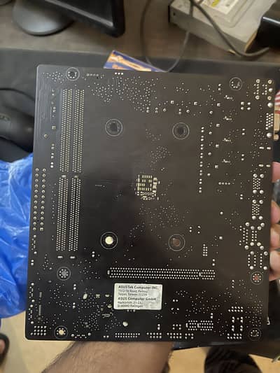 broken/dead a320m motherboard