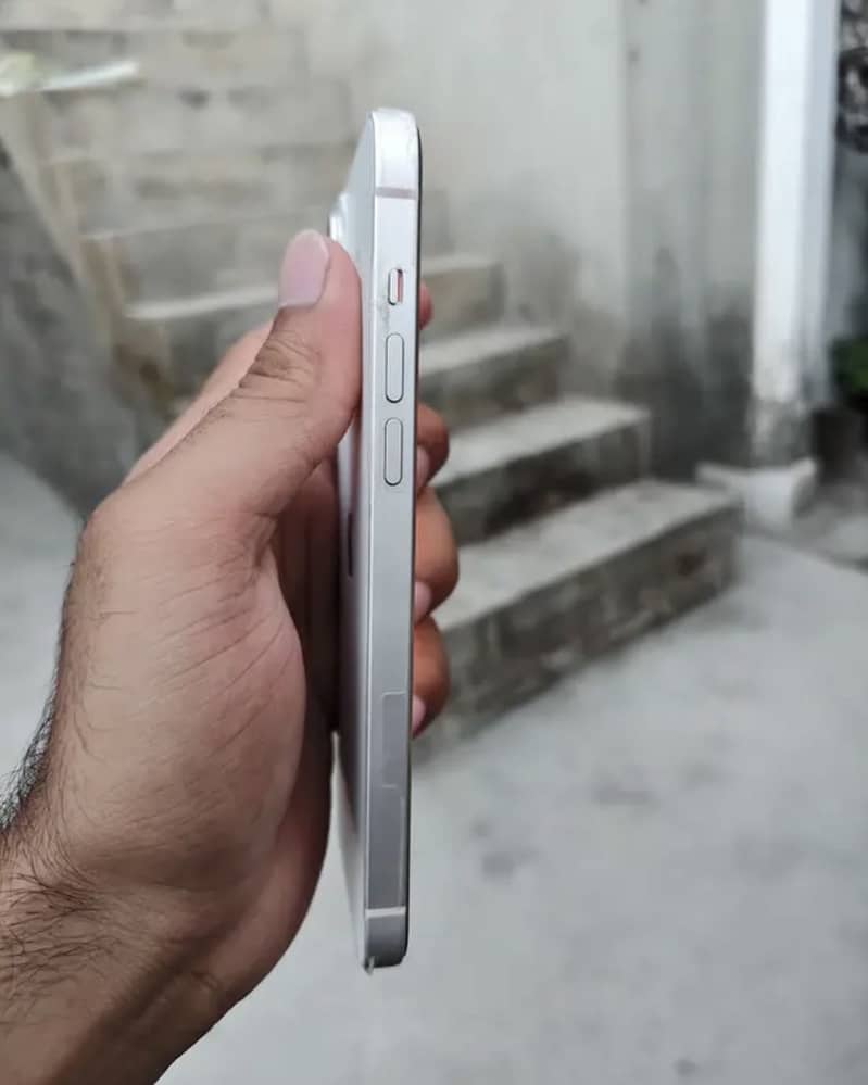 Apple iPhone 14 plus 1