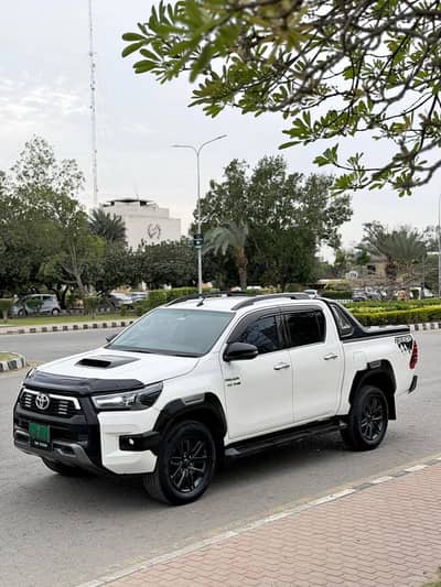 Toyota Hilux 2017 (Top of the line)