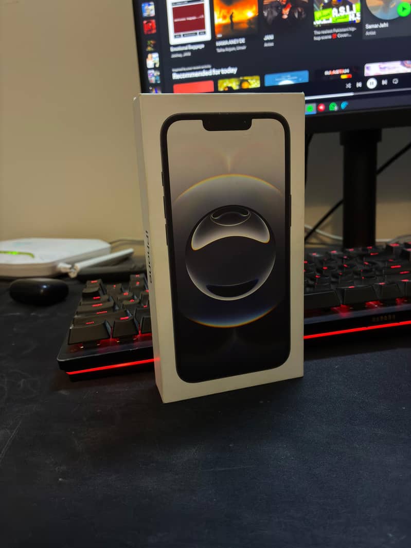Apple iPhone 16e 0