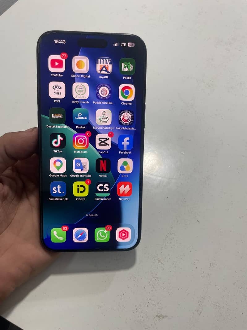 Apple iPhone 15 Pro Max 0