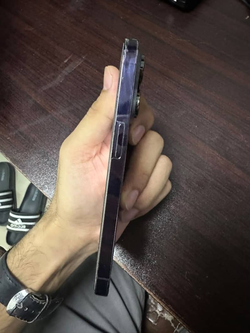 Apple iPhone 14 Pro 0