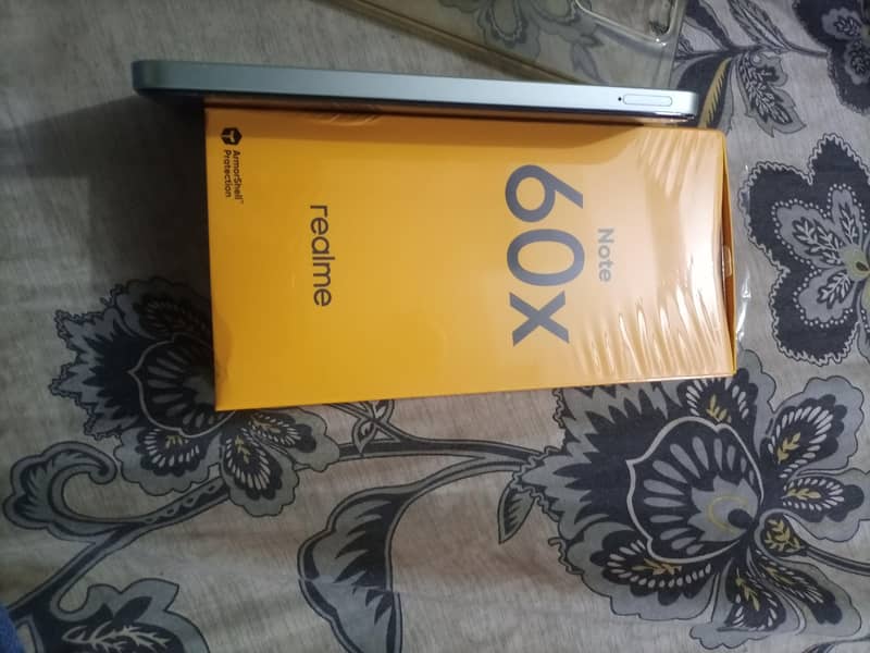 Realme Note 60 6