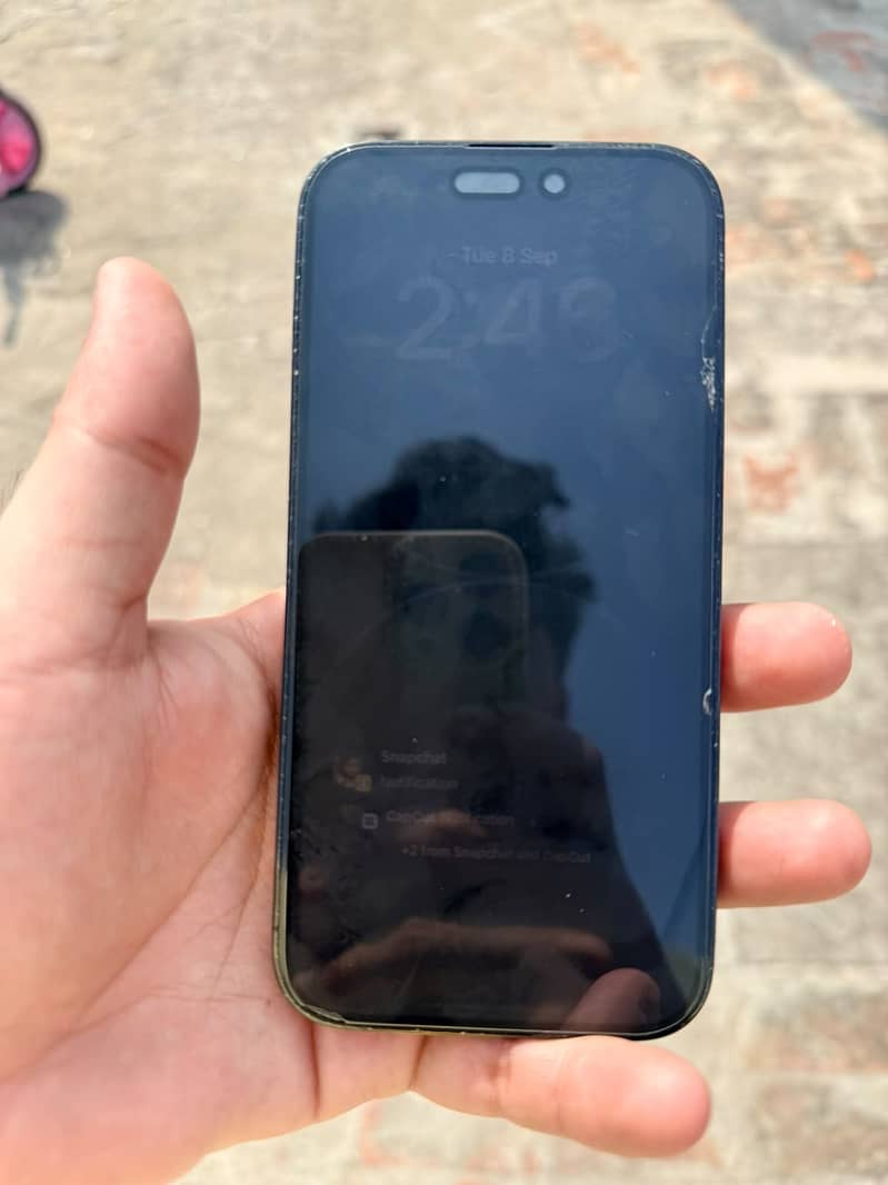 Apple iPhone 14 Pro 1