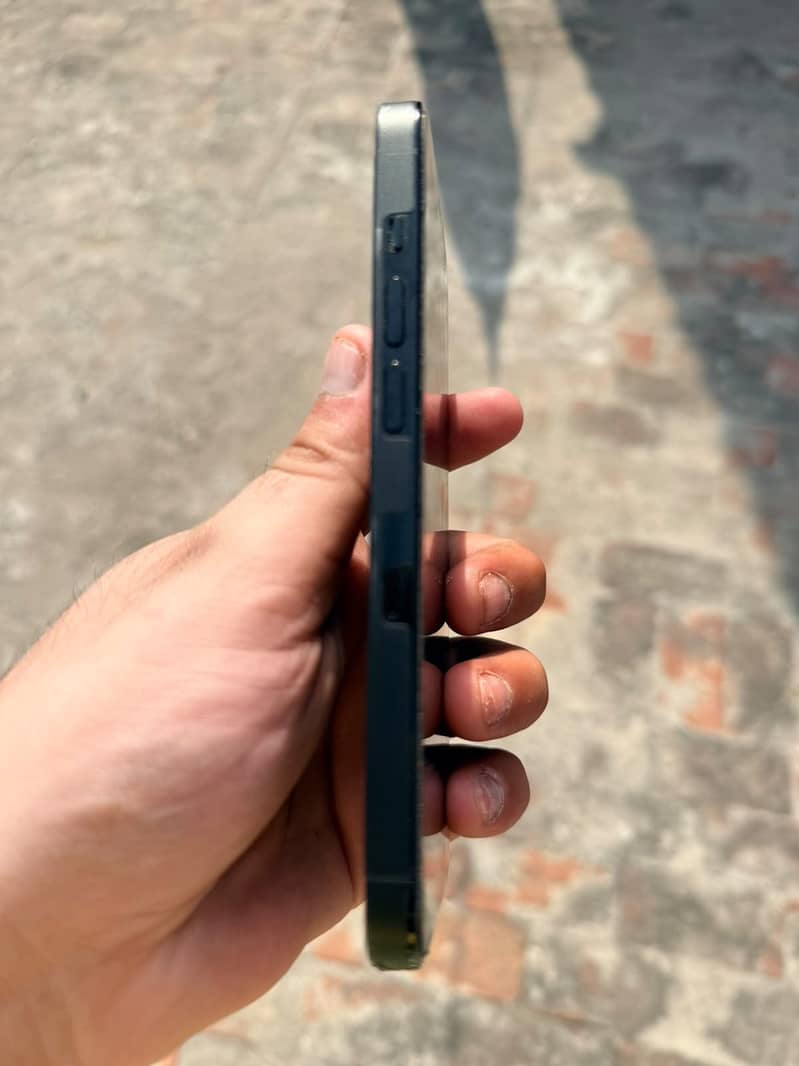 Apple iPhone 14 Pro 3