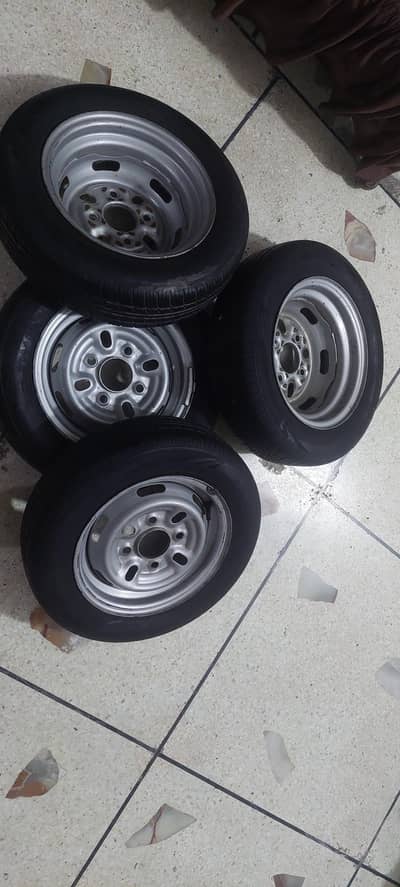 Suzuki Mehran Rim/tyres