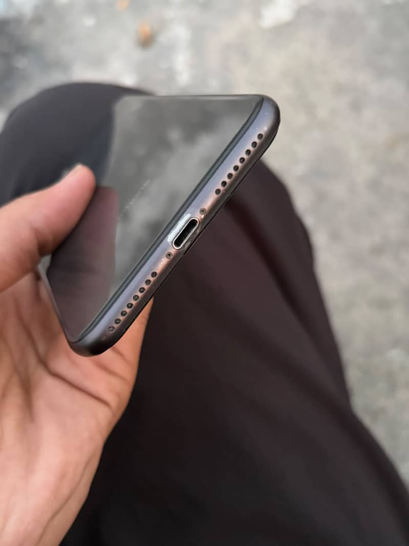 Apple iPhone 8 Plus 64gb 5