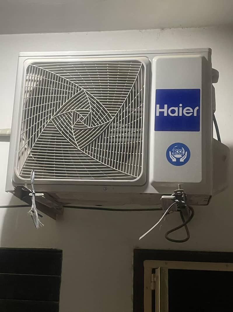 Haier split Ac 7