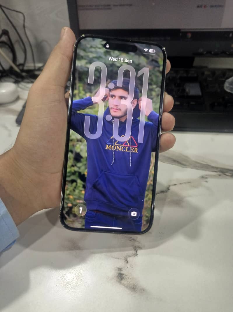 Apple iPhone 14 Pro Max 2