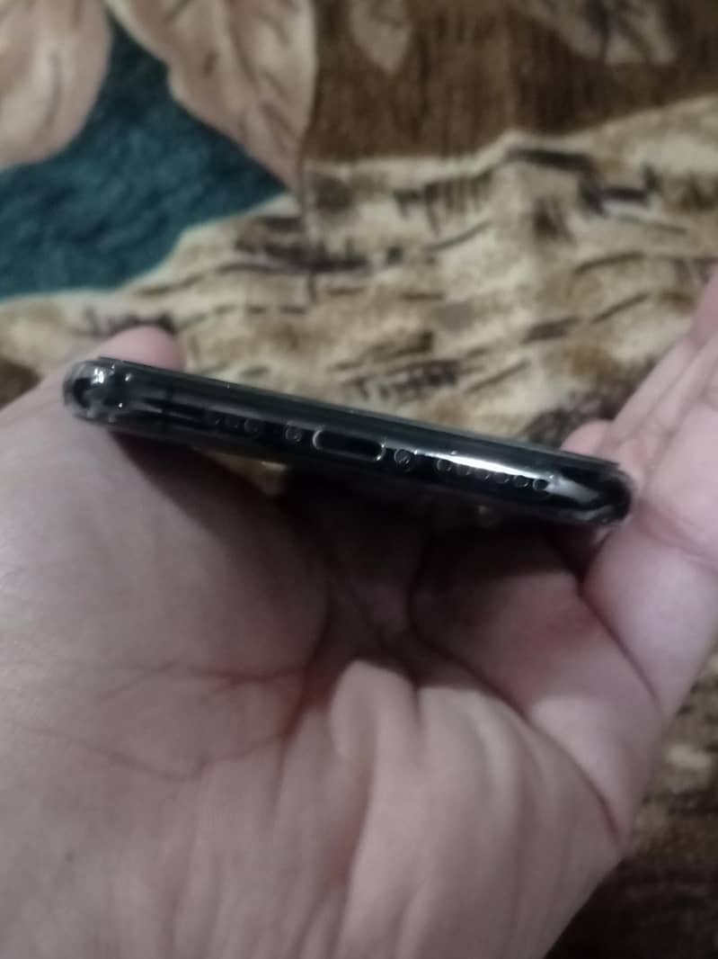Apple iPhone XS 2
