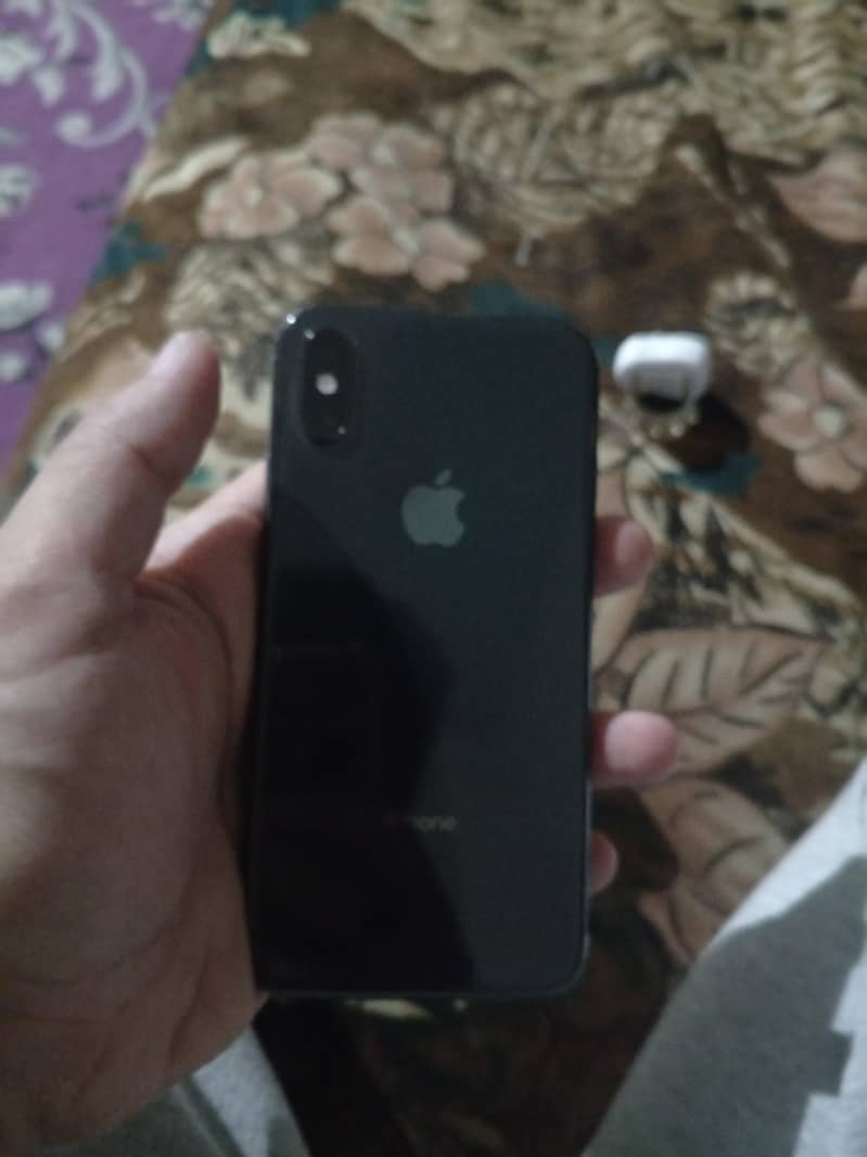Apple iPhone XS 7