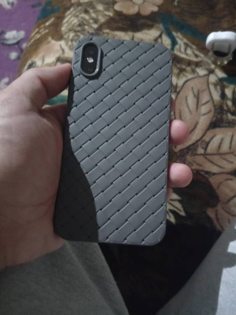Apple iPhone XS 9