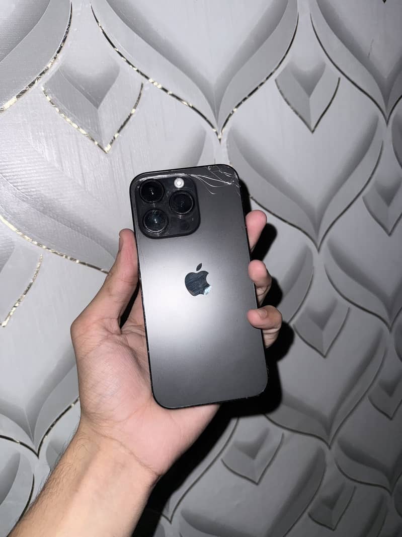 Apple iPhone 14 Pro 3