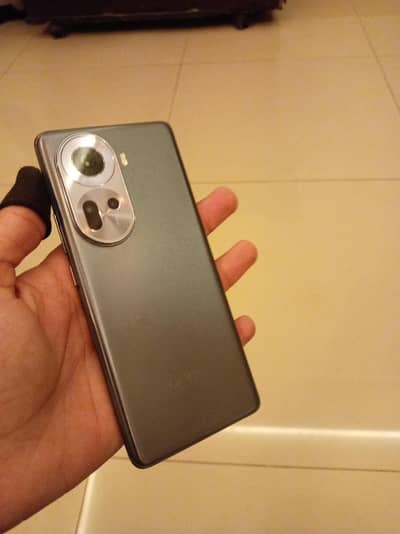 OPPO Reno11