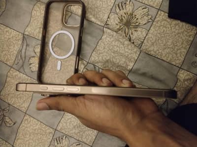 Apple iPhone 16 Pro Max jv