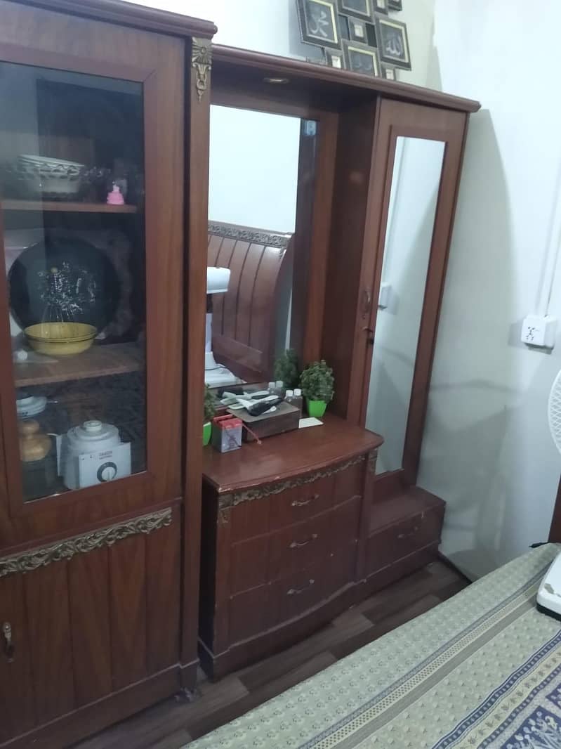 complete bed room set 0