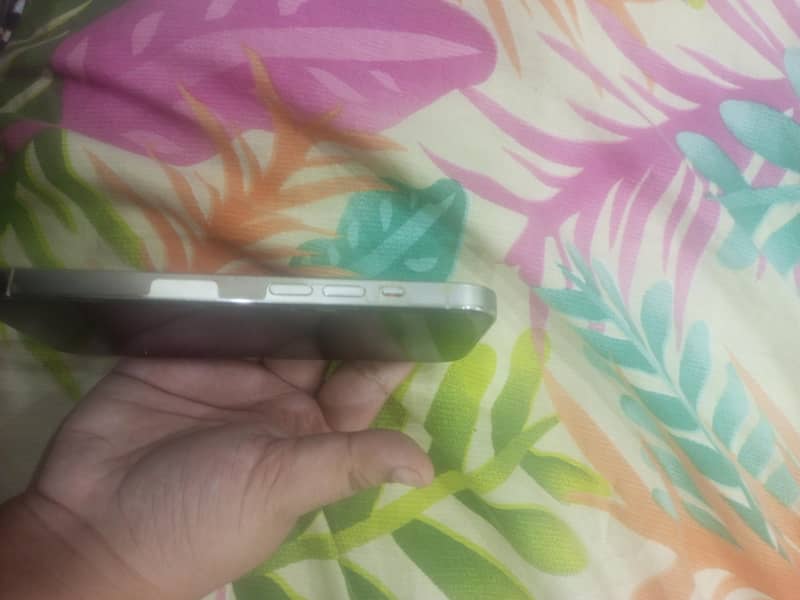 Apple iPhone 14 Pro 1
