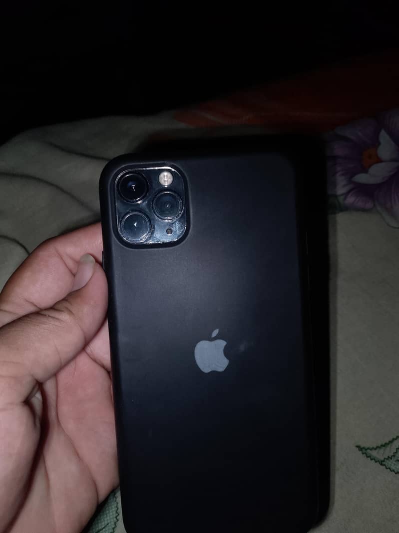 Apple iPhone 11 Pro Max 5