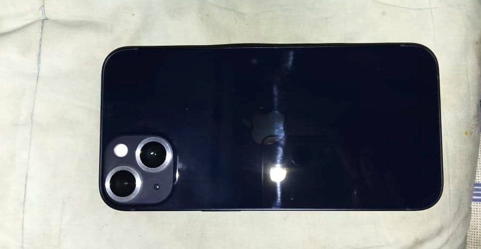 Apple iPhone 13 1