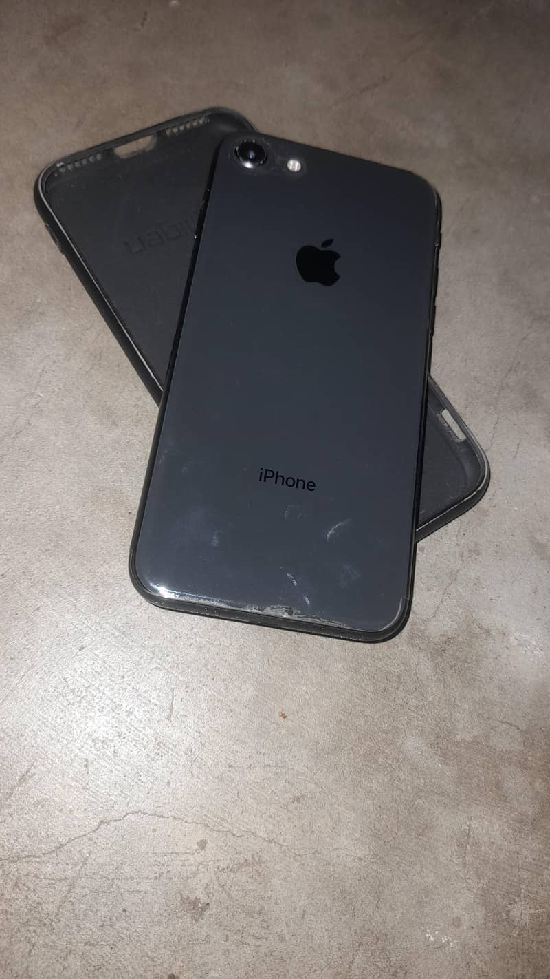 Apple iPhone 8 3