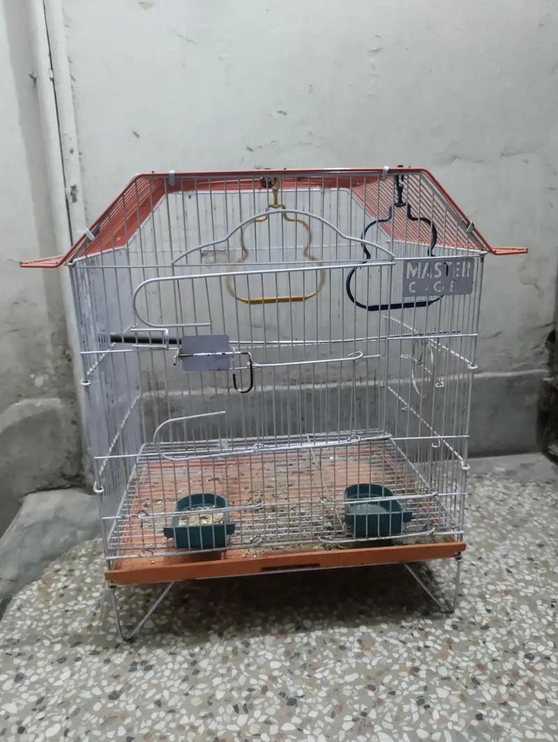Pet Cage – Excellent Condition — photo 2