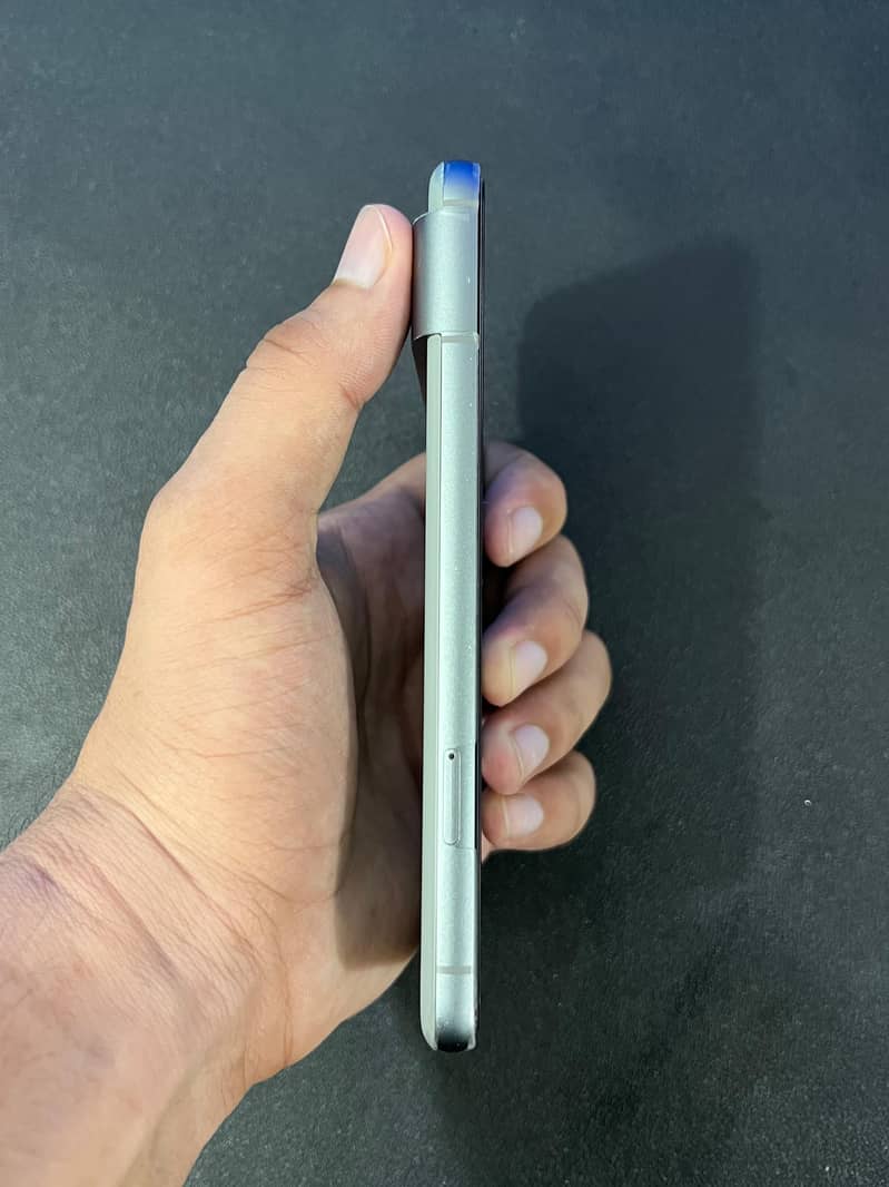 Google Pixel 8 2