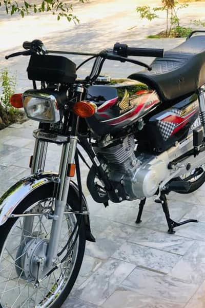 honda 125 neat and clean 13km milage total original
