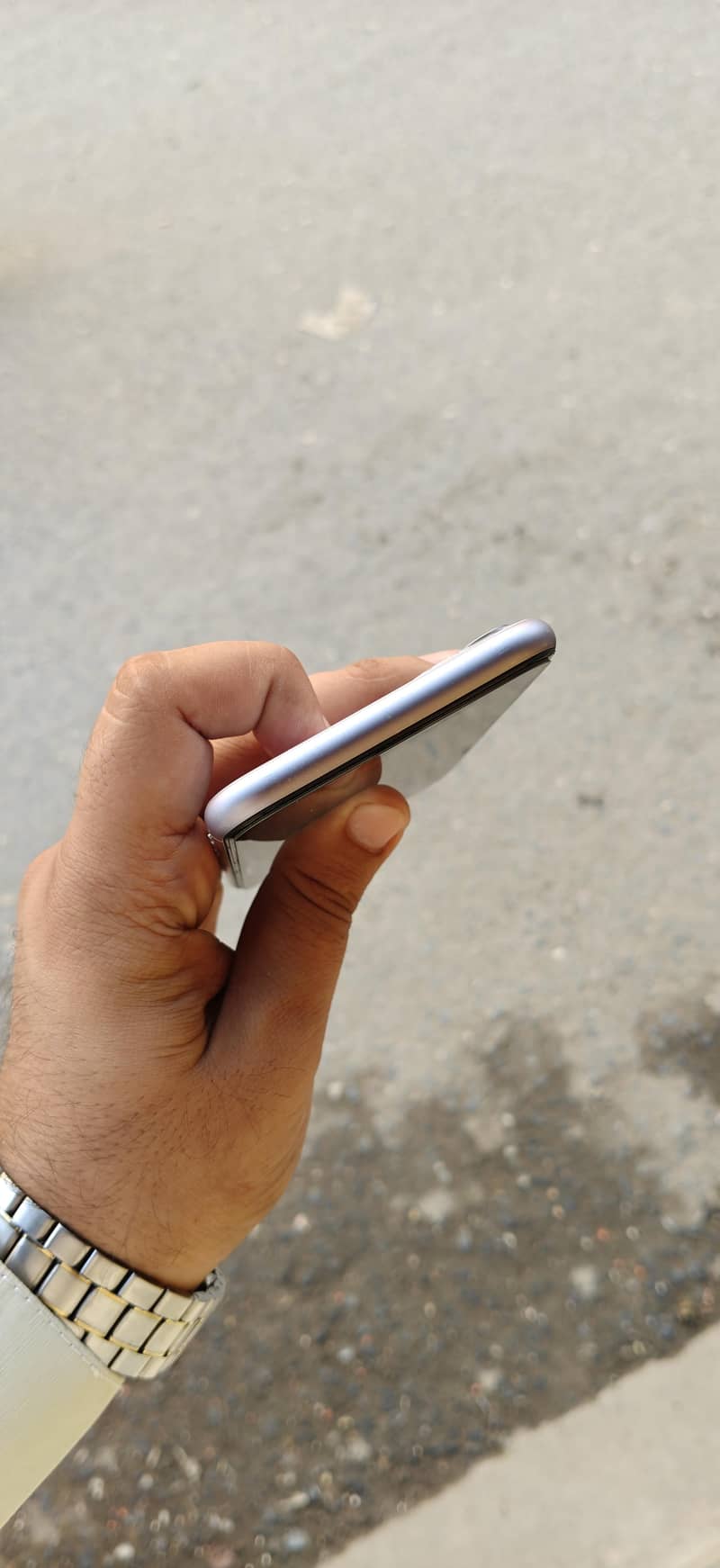 Apple iPhone 11 3