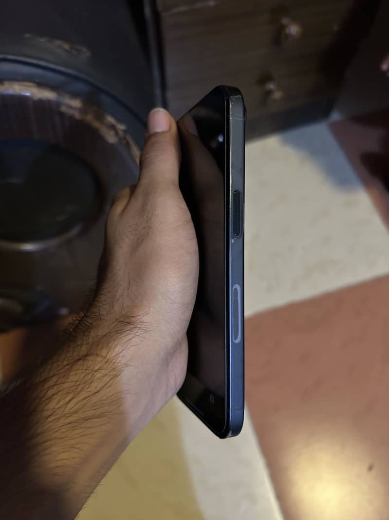 Apple iPhone 15 2