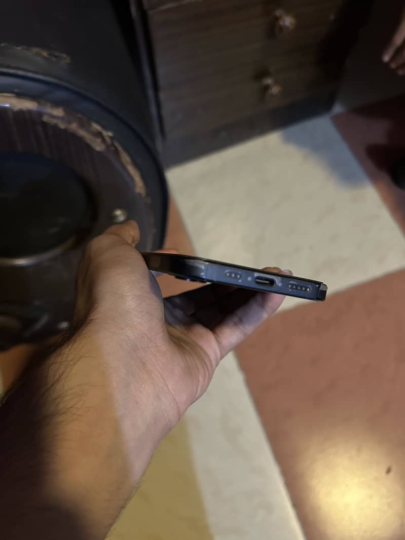 Apple iPhone 15 3