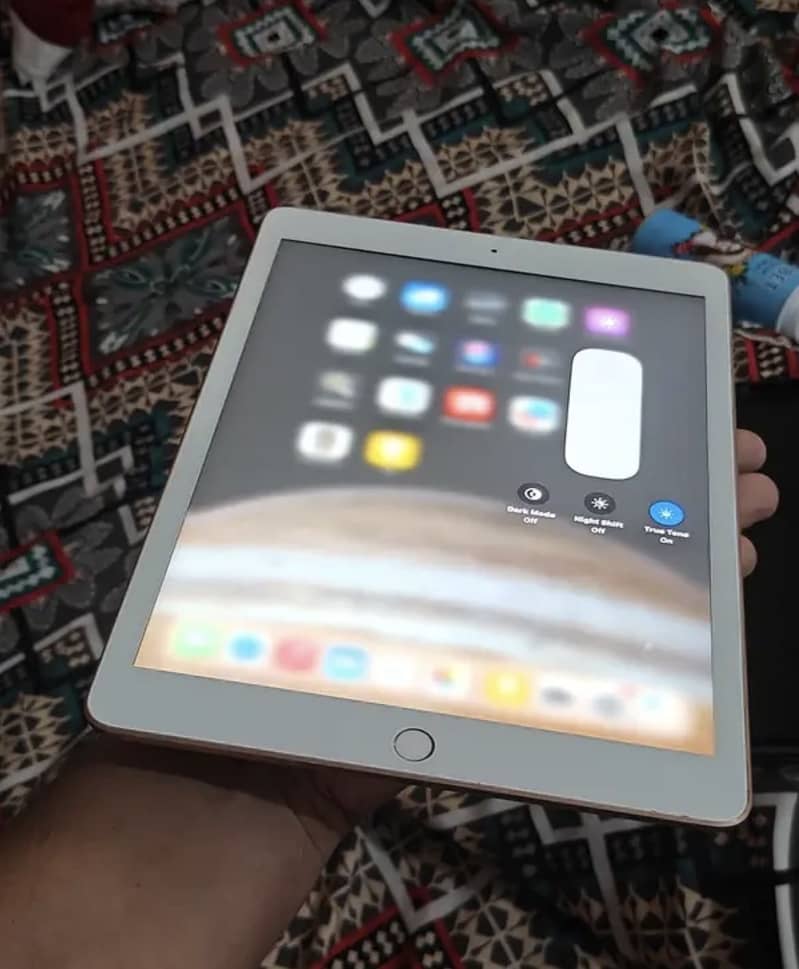 iPad 7th gen 32gb 1