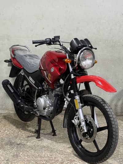 Yamaha ybr125g 2021 model ( low millage )