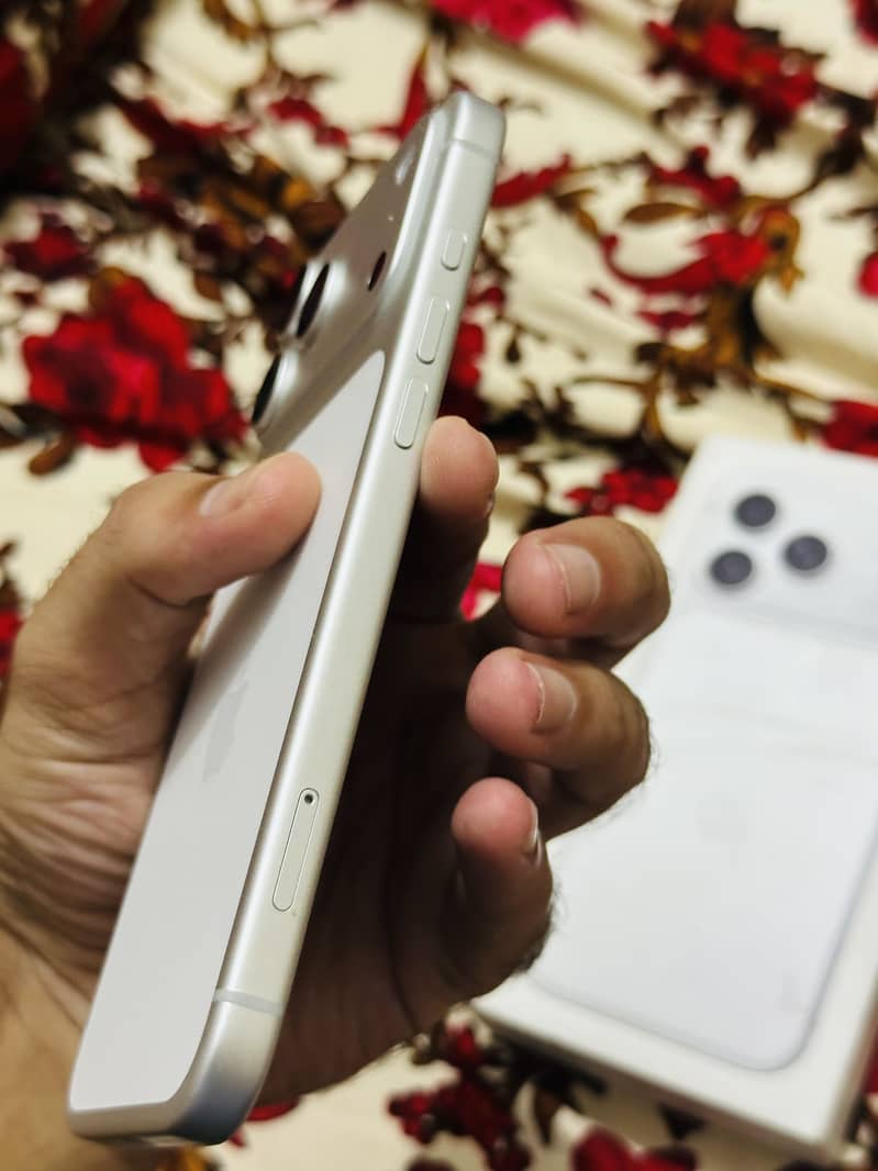 Apple iPhone 17 Pro Max 2